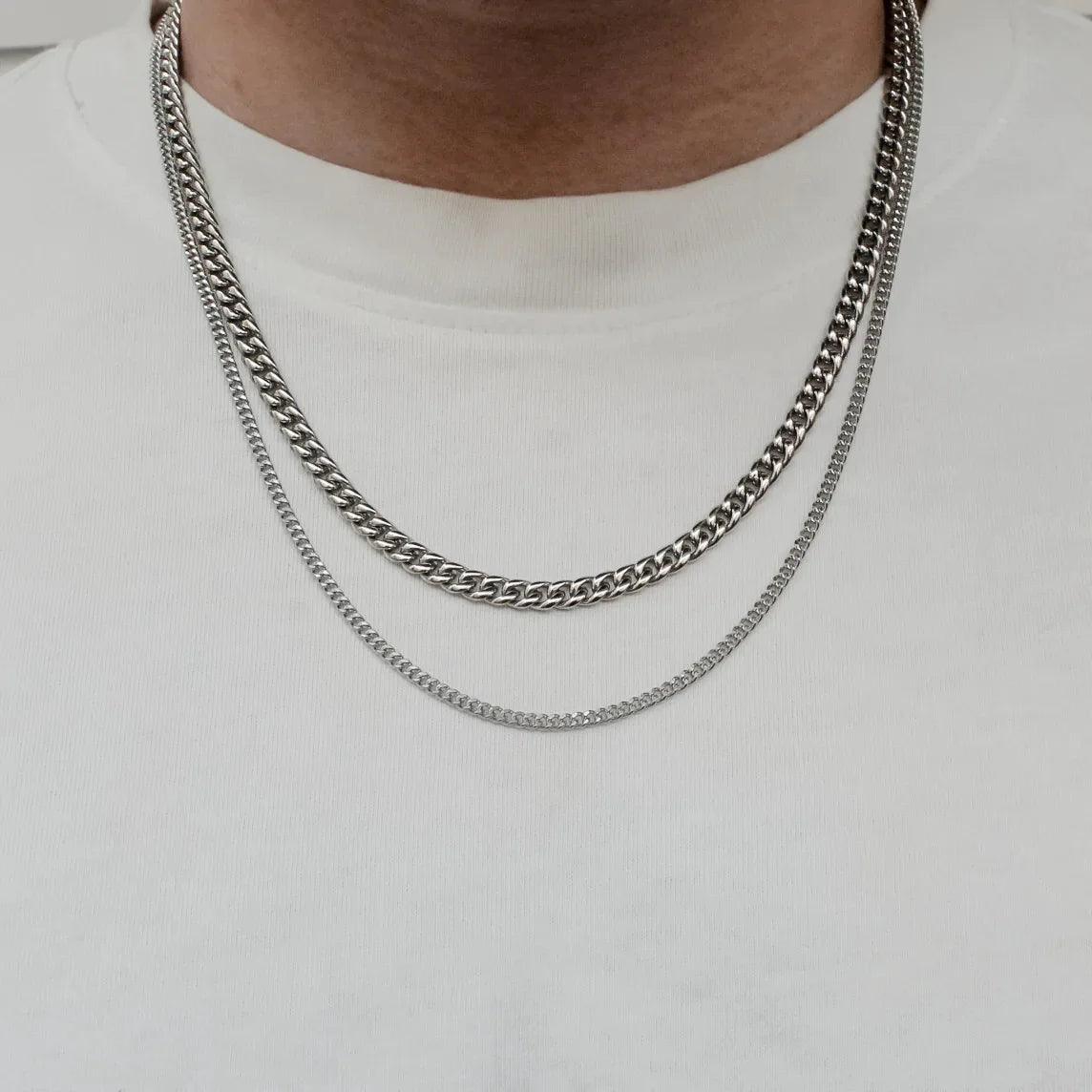 48815929360675